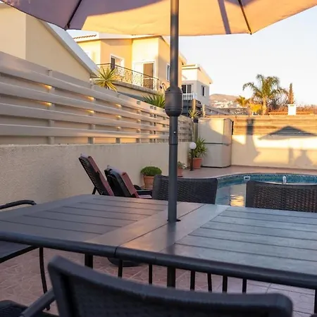 In Paphos Villa Kissonerga