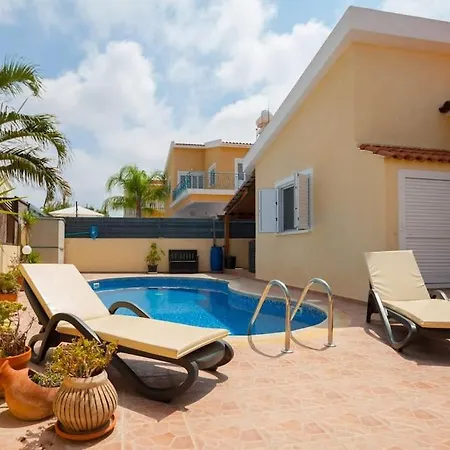 In Paphos Villa