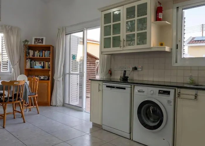 In Paphos Villa Kissonerga