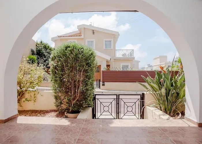 Villa In Paphos Kissonerga