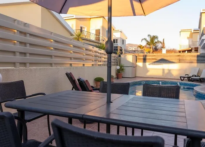 In Paphos Villa Kissonerga